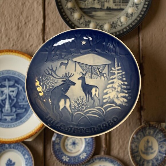 1980 Deer Plate – B&G Denmark Christmas “Jul i Skoven” – Blue & White Porcelain, - Picture 1 of 6